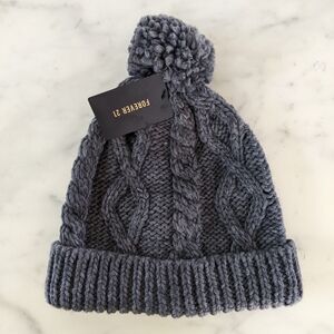 NWT. Forever 21 Gray Knit Beanie with Cable Pattern and Pom-Pom.